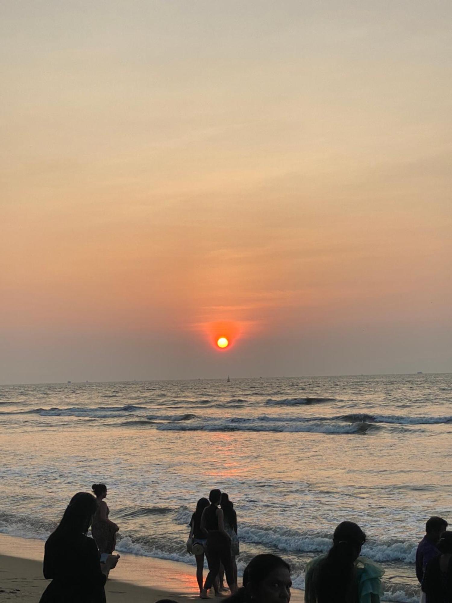 โรงแรมเดอะคิลเลียนส์บูติค Kochi ภายนอก รูปภาพ