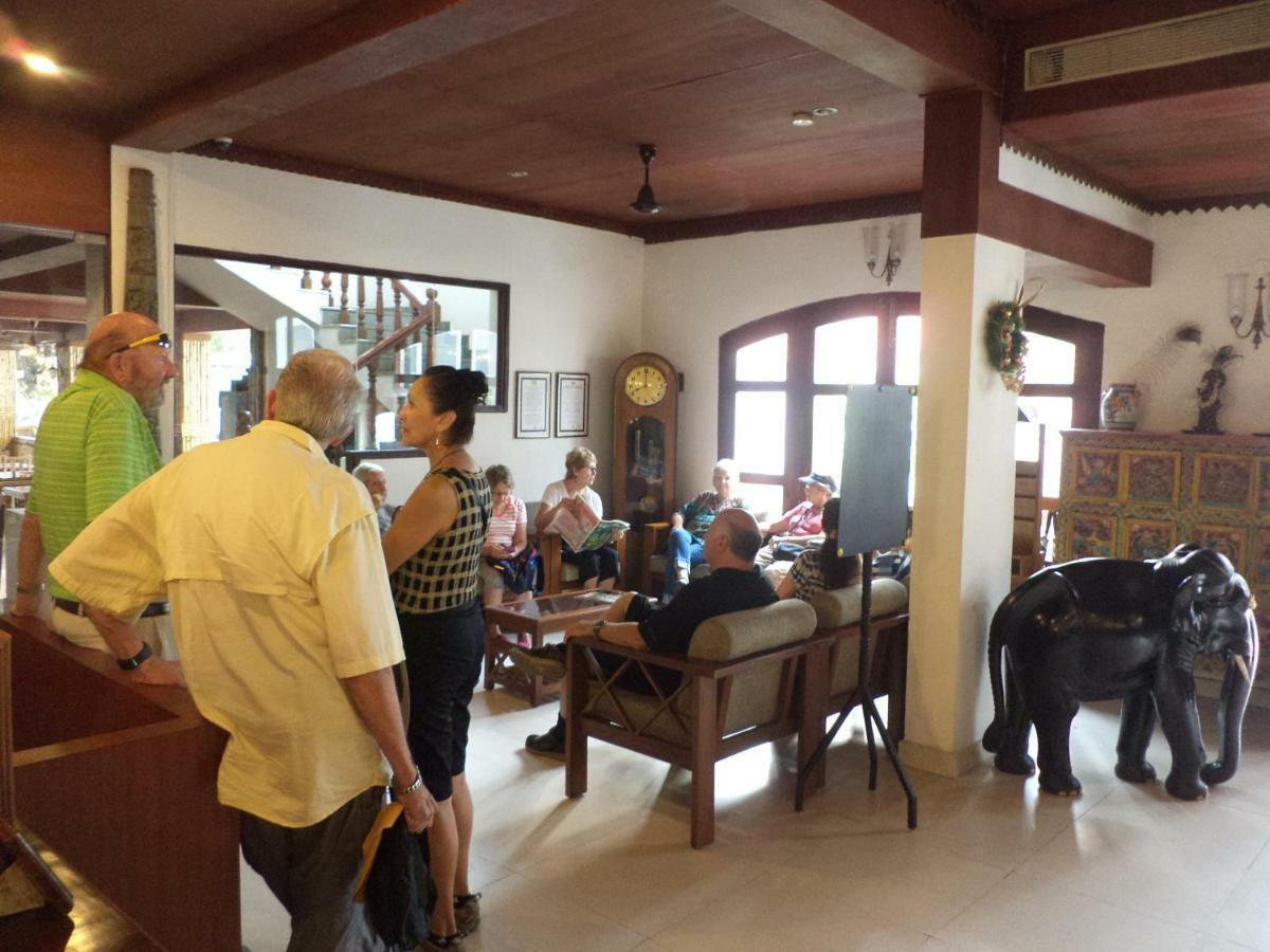 โรงแรมเดอะคิลเลียนส์บูติค Kochi ภายนอก รูปภาพ